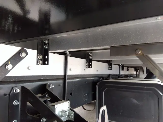 日野 レンジャー 2KG-FD2ABG(2WD)の写真14