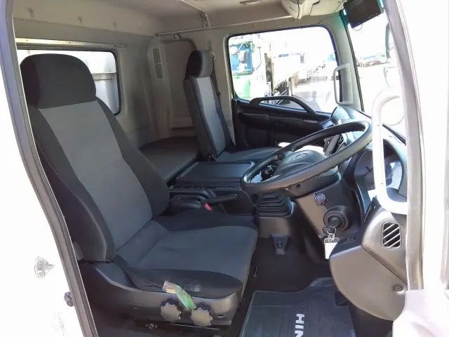 日野 レンジャー TKG-FD7JPAA(2WD)の写真22