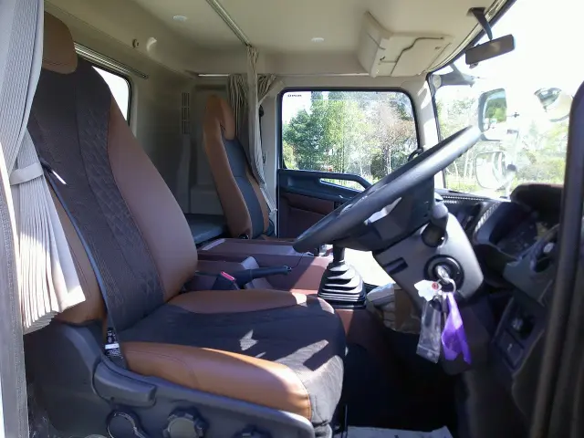 日野 レンジャー 2KG-FD2ABA(2WD)の写真22