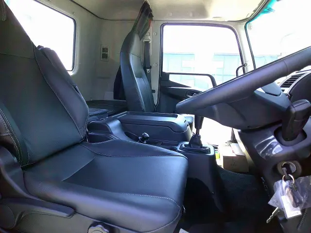 三菱 ファイター 2KG-FK62FZ(2WD)の写真22