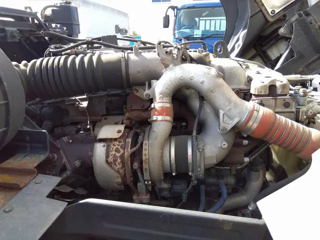 いすゞ ギガ 2PG-CYY77C(6x4)の写真19