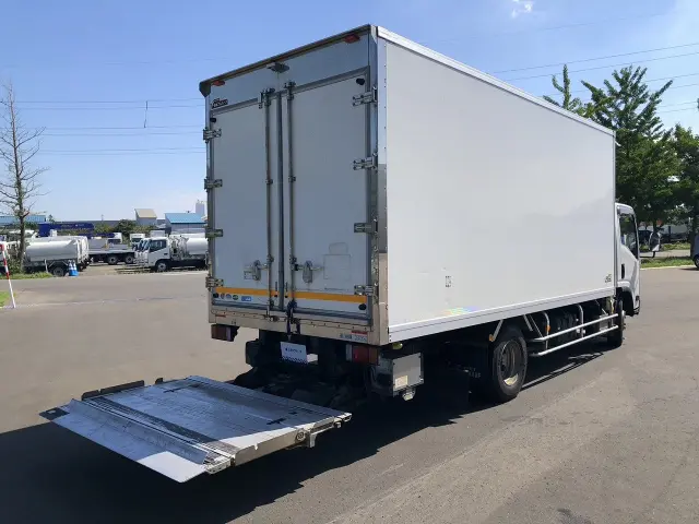 いすゞ エルフ TKG-NPR85YN(2WD)の写真8