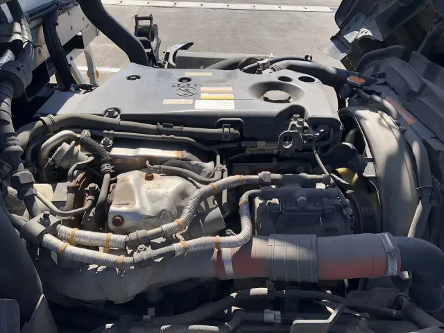 いすゞ エルフ TKG-NPR85YN(2WD)の写真18