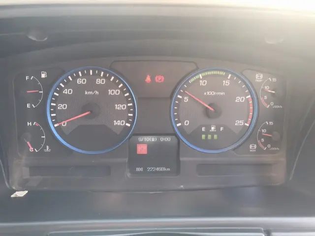 三菱 スーパーグレート QKG-FV60VX(6x4)の写真24