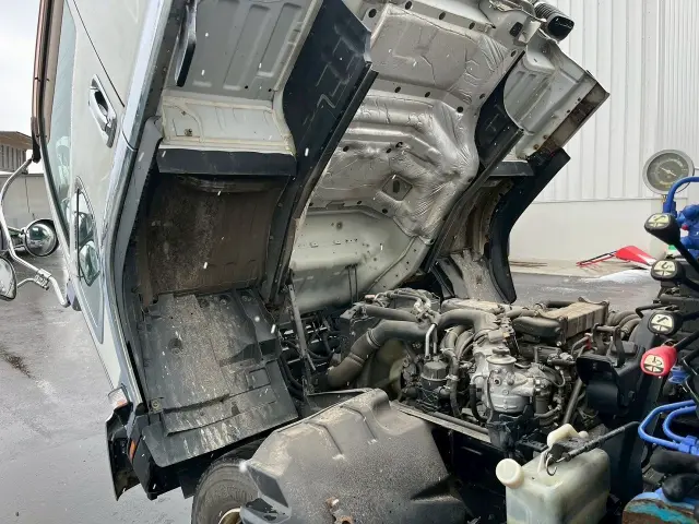 いすゞ フォワード LPG-FTR90S2(2WD)の写真19