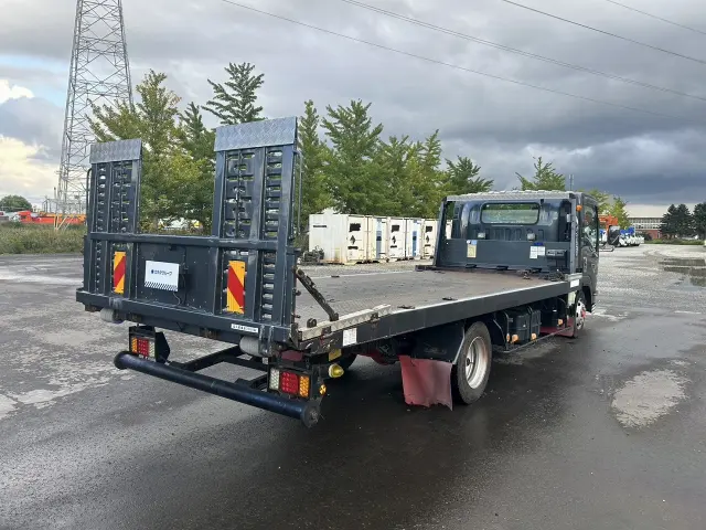 いすゞ エルフ TPG-NPR85AN(2WD)の写真6