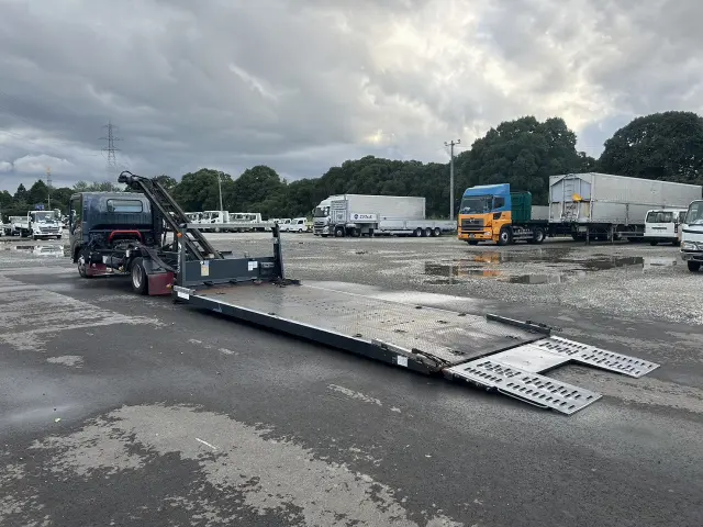 いすゞ エルフ TPG-NPR85AN(2WD)の写真9