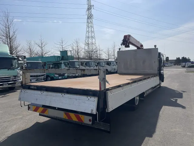 いすゞ フォワード 2RG-FRR90S2(2WD)の写真8