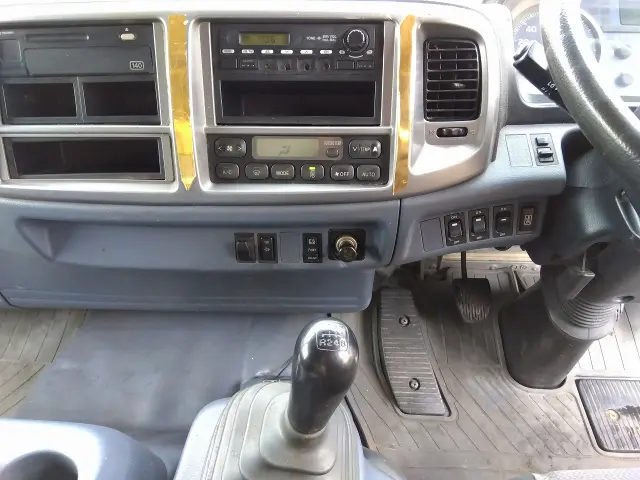 日野 レンジャー BDG-FG8JPWA(2WD)の写真23