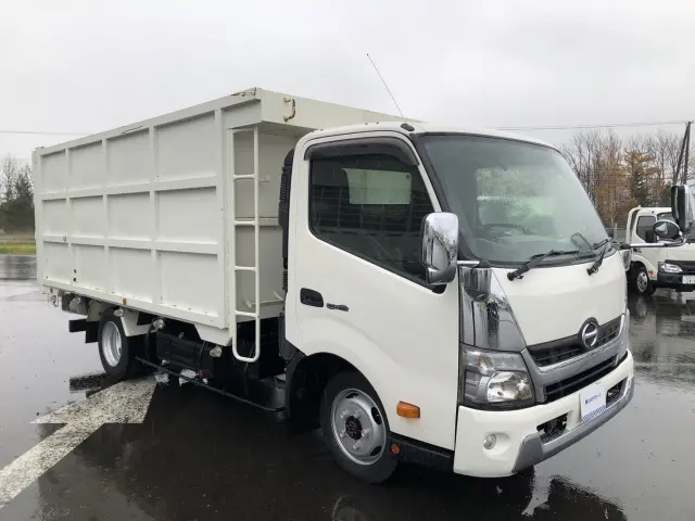 日野 デュトロ TKG-XZU775M(4WD)の写真2