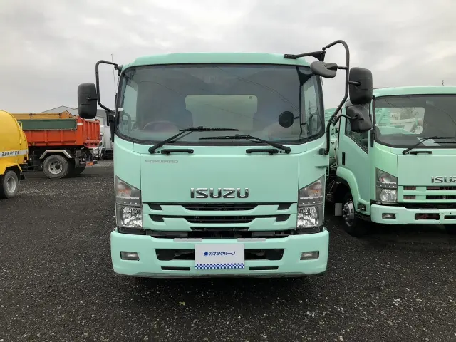 いすゞ フォワード 2RG-FTR90U2(2WD)の写真3
