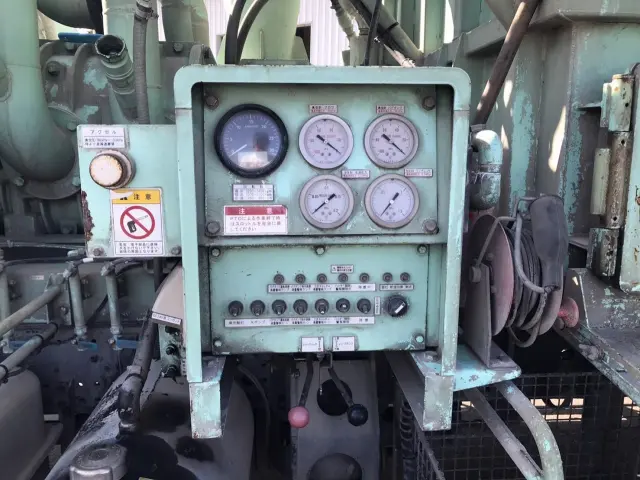 いすゞ フォワード 2RG-FTR90U2(2WD)の写真14