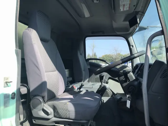 いすゞ フォワード 2RG-FTR90U2(2WD)の写真22