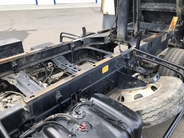 いすゞ フォワード TKG-FRR90S1(2WD)の写真14