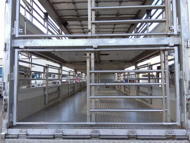 三菱 スーパーグレート QKG-FS54VZ(8x4)の写真12