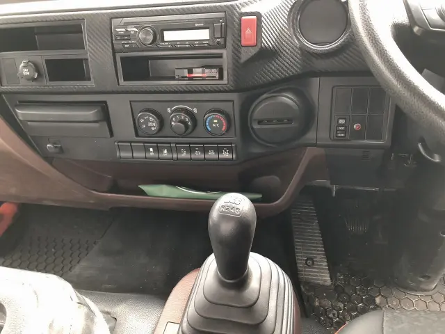 日野 レンジャー 2KG-FC2ABA(2WD)の写真24