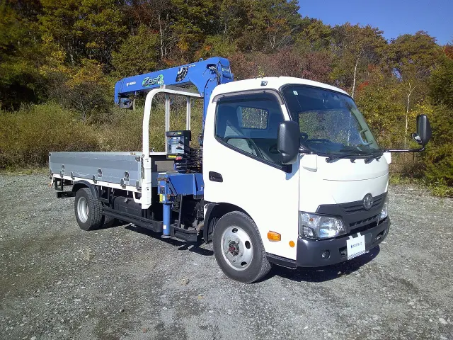 トヨタ ダイナ TKG-XZU695(4WD)の写真2