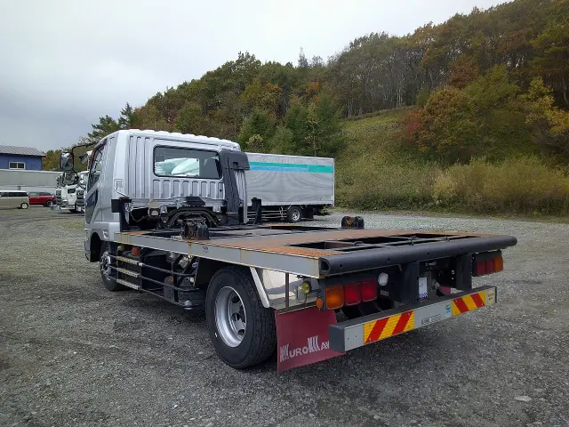 三菱 ファイター QKG-FK62FZ(2WD)の写真4