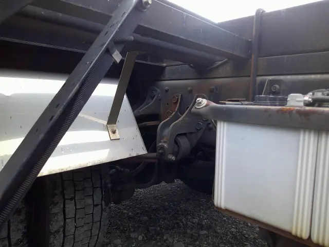 三菱 ファイター QKG-FK62FZ(2WD)の写真10