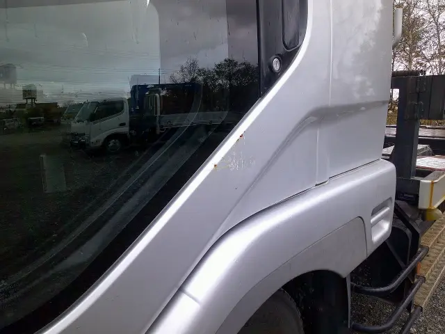 三菱 ファイター QKG-FK62FZ(2WD)の写真15