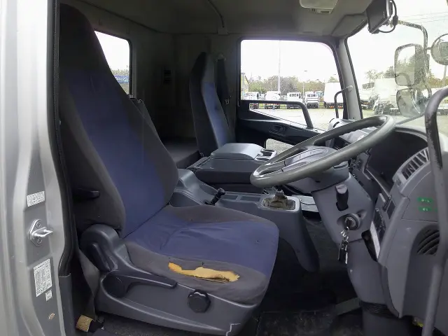 三菱 ファイター QKG-FK62FZ(2WD)の写真21