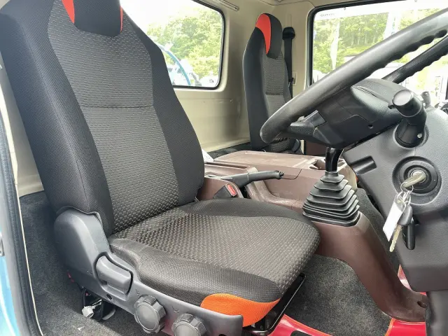 日野 レンジャー 2KG-FC2ABA(2WD)の写真22