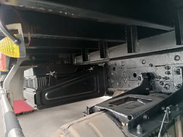三菱 ファイター LKG-FK62FZ(2WD)の写真11