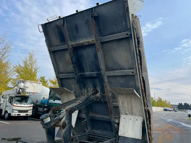 日野 レンジャー 2KG-FC2ABA(2WD)の写真11