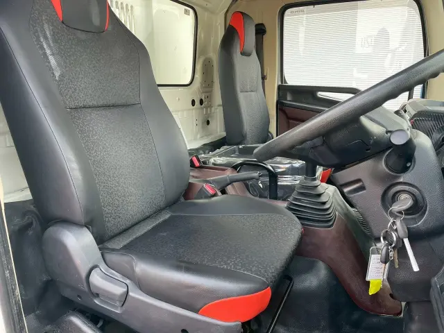 日野 レンジャー 2KG-FC2ABA(2WD)の写真22