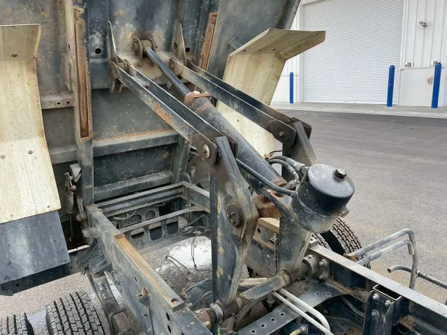 日野 レンジャー 2KG-FC2ABA(2WD)の写真10