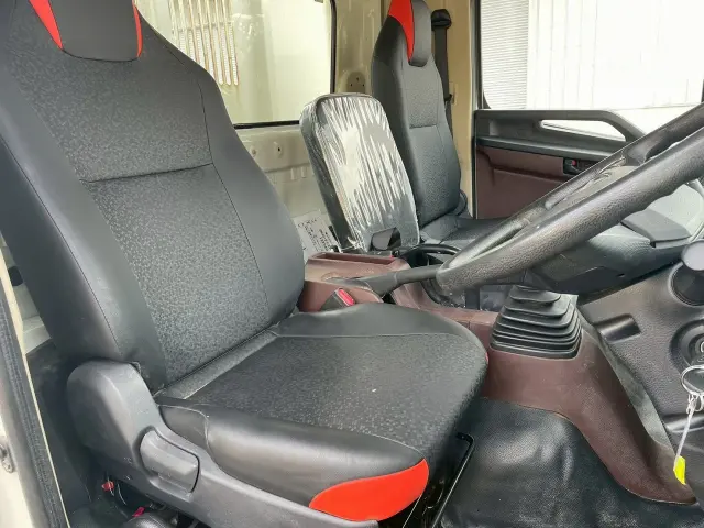 日野 レンジャー 2KG-FC2ABA(2WD)の写真22