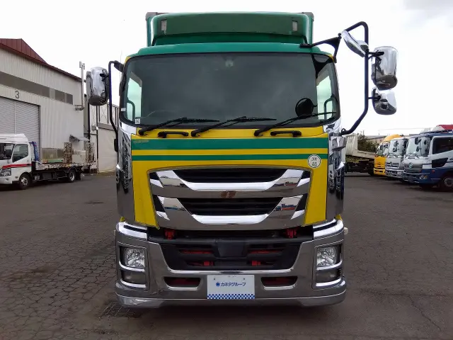 いすゞ ギガ QKG-CYJ77B(8x4)の写真3