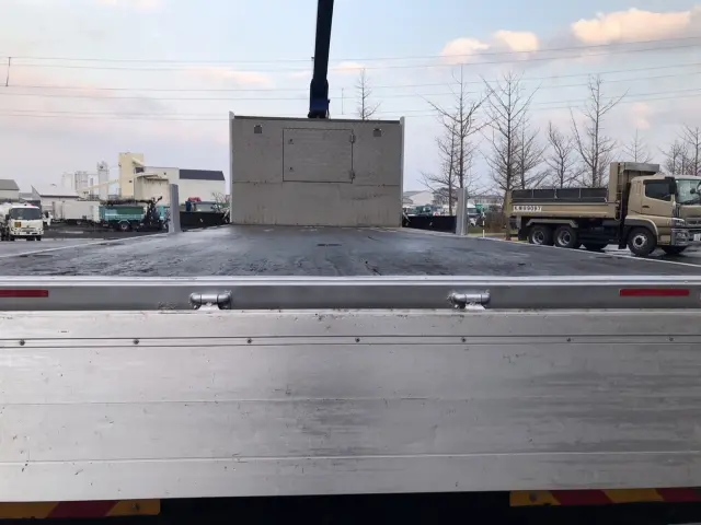 いすゞ フォワード LKG-FTR90S2(2WD)の写真7