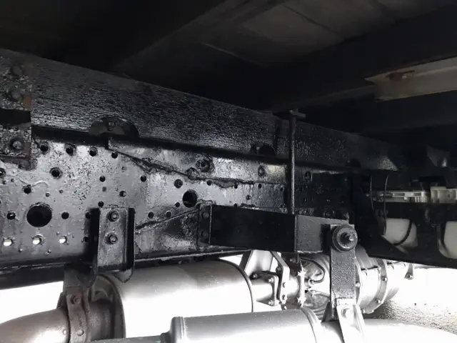 いすゞ フォワード LKG-FTR90S2(2WD)の写真12