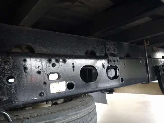 いすゞ フォワード LKG-FTR90S2(2WD)の写真15