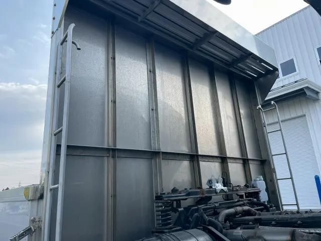 三菱 ファイター 2DG-FQ62F(6x4)の写真11