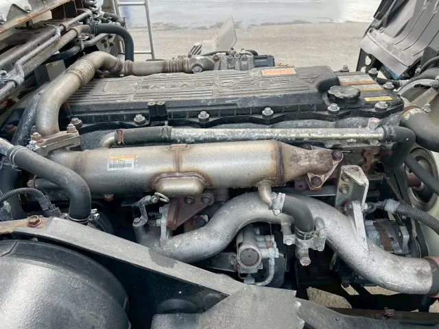 三菱 ファイター 2DG-FQ62F(6x4)の写真20