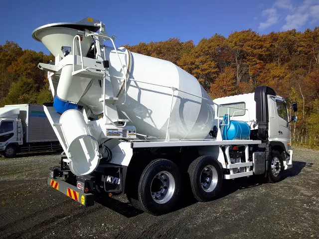 日野 プロフィア 2DG-FS1AGE(6x4)の写真6