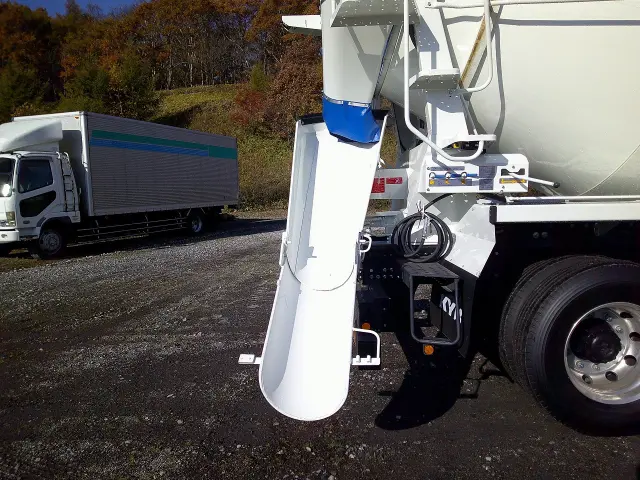 日野 プロフィア 2DG-FS1AGE(6x4)の写真11