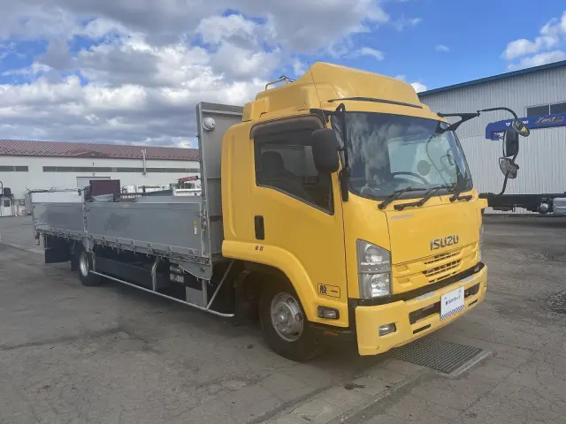 いすゞ フォワード TKG-FRR90T2(2WD)の写真2
