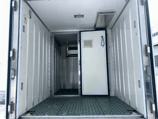 いすゞ エルフ 2RG-NHS88AN(4WD)の写真9