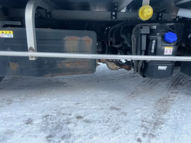 いすゞ エルフ 2RG-NHS88AN(4WD)の写真16