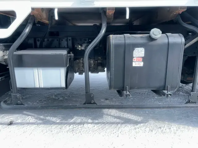 いすゞ エルフ 2PG-NKS88AN(4WD)の写真16