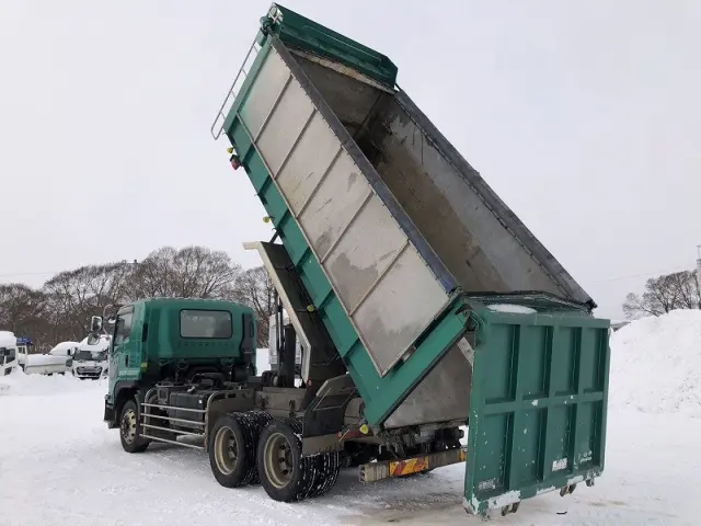 いすゞ フォワード QKG-FVZ34U2(6x4)の写真8