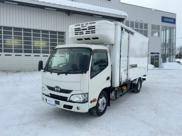 日野 デュトロ TKG-XZU695M(4WD)の写真1
