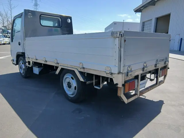 いすゞ エルフ TKG-NHS85A(4WD)の写真4