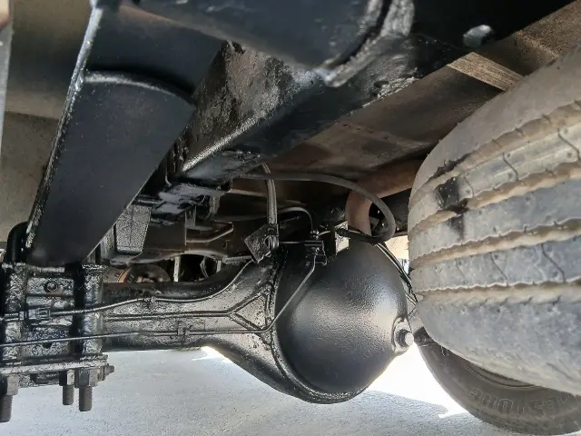 いすゞ エルフ TKG-NHS85A(4WD)の写真10