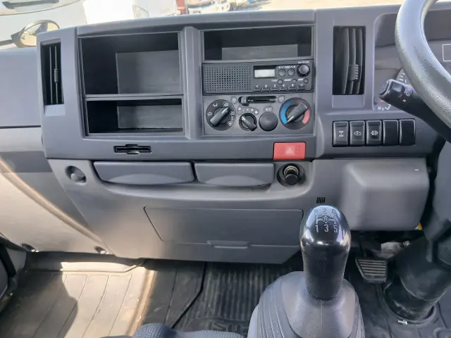 いすゞ エルフ TKG-NHS85A(4WD)の写真23