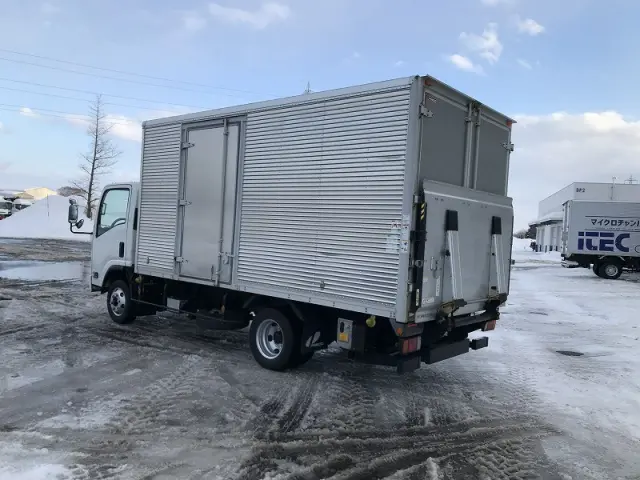 いすゞ エルフ 2PG-NPS88AN(4WD)の写真4