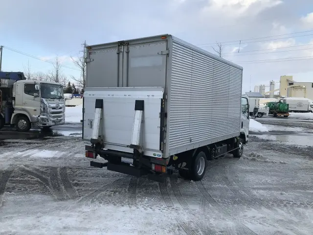 いすゞ エルフ 2PG-NPS88AN(4WD)の写真6